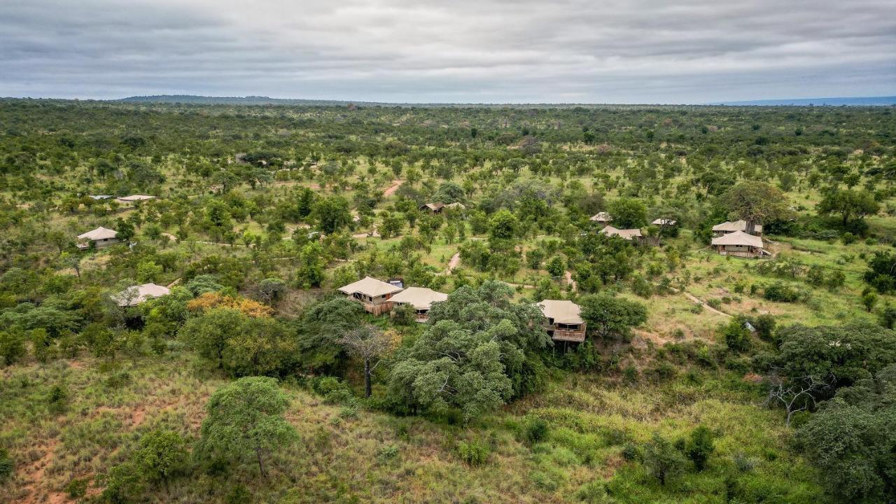 Отель Olkeri Camp Olmotoni Экстерьер фото